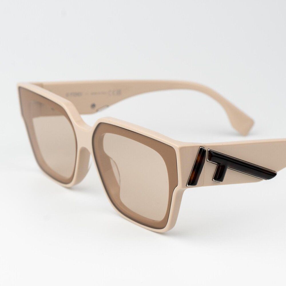 Fendi FIRST Women Sunglasses Square Beige Nude Brown FE40099I 57E - Picture 5 of 9